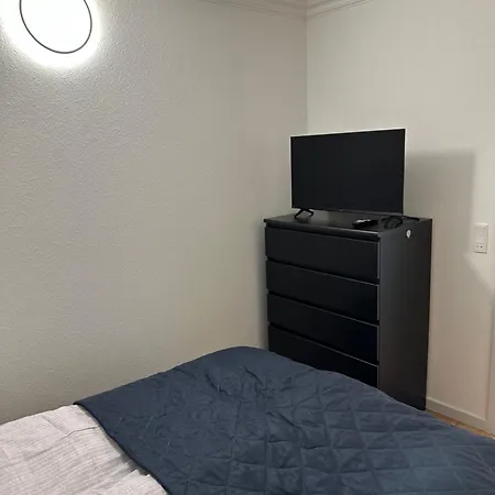Apartment Nyhed - Stor Lys 6-10 Gaester *