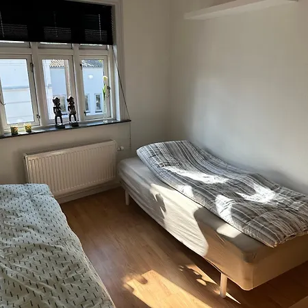 Apartment Nyhed - Stor Lys 6-10 Gaester